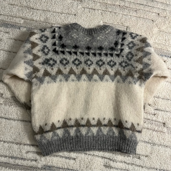 Vintage Icelandic Fairisle Sweater - Picture 2 of 6